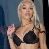 rielarenee from onlyfans