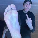 438011288140918784 from fansly