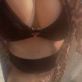 annasauraextra from onlyfans